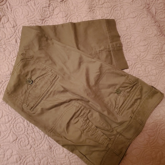 Cargo/Capris - Picture 3 of 5